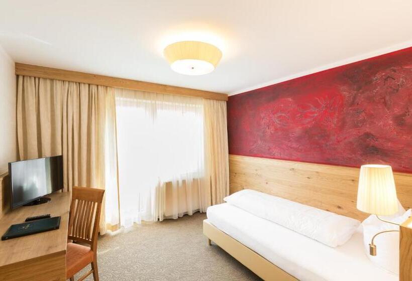 Номер Стандарт Индивидуальный, Zum Hirschen