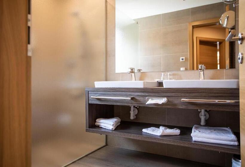 Люкс Классика, Zum Hirschen