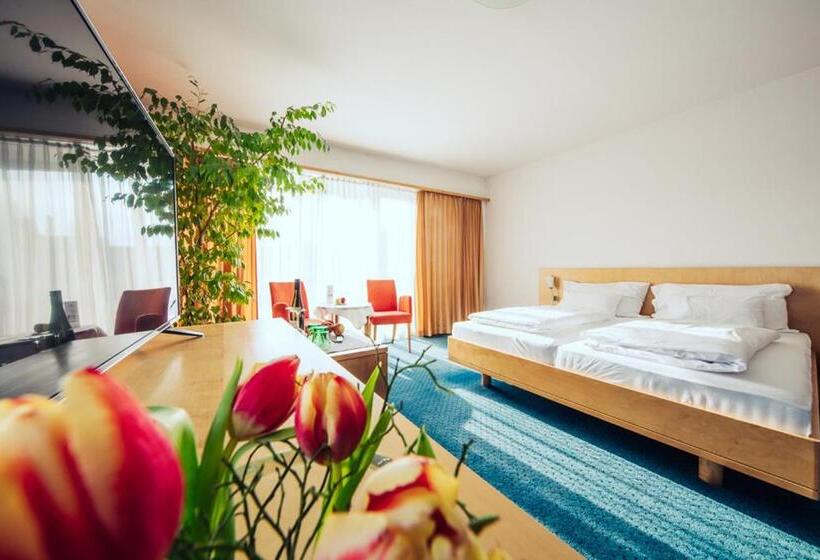 غرفة سوبيريور, Klinglhuber