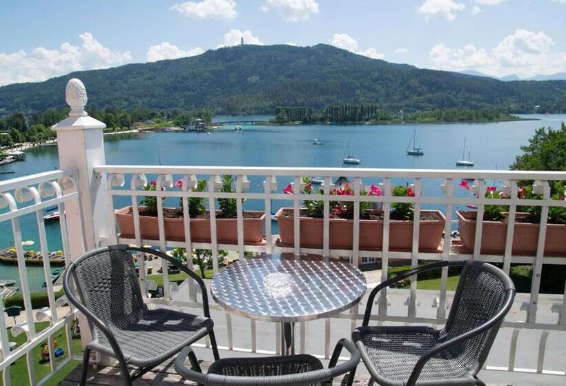 آپارتمان 2 خوابه با بالکن, Seehotel Astoria