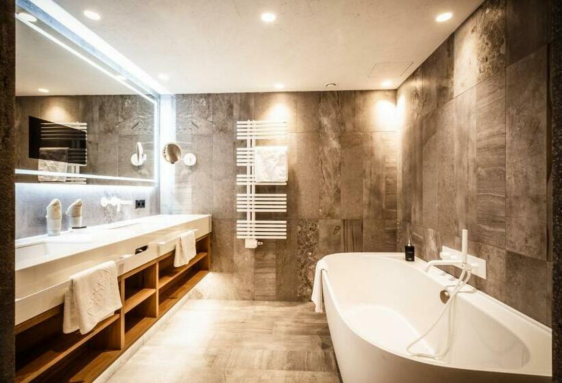 带阳台套房, Stock Resort