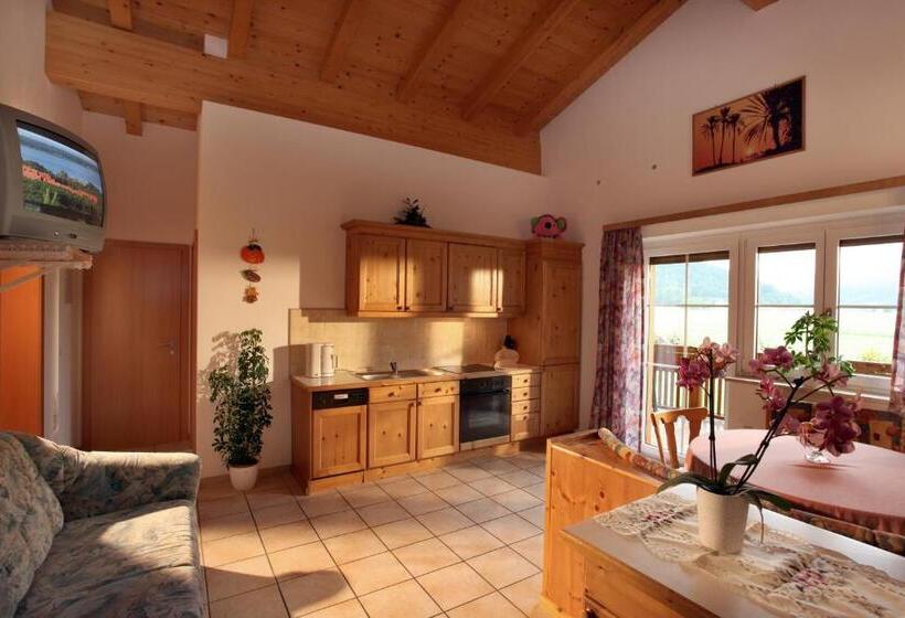 舒适两卧公寓, Waldschönau