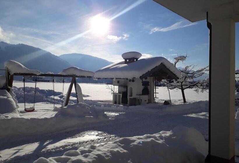 舒适两卧公寓, Waldschönau