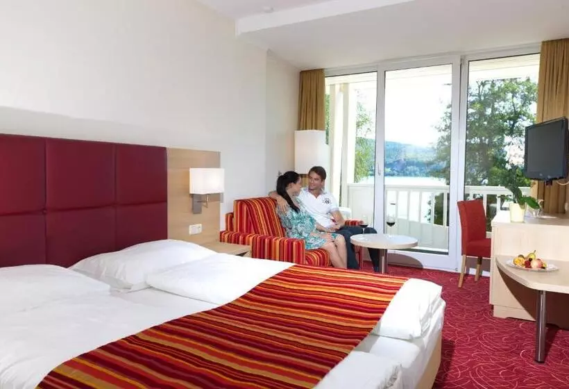 Standard-huone Järvinäkymä, Werzers Seehotel Wallerwirt