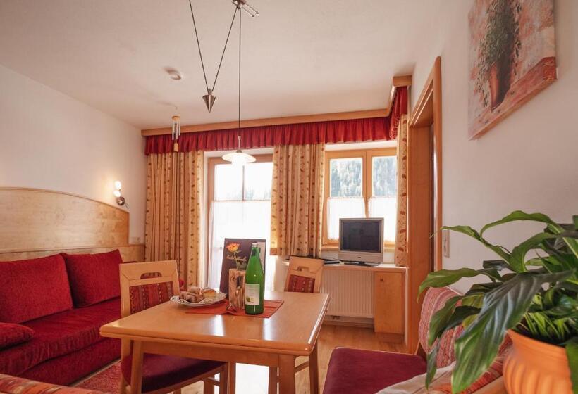 침실 2개 아파트, Zeiserhof