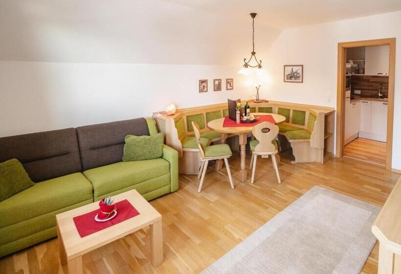 침실 1개 아파트, Zeiserhof