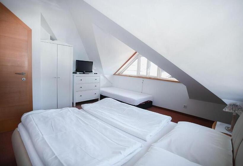 شقة غرفتين نوم مزودة بشُرفة, Appartements Ferienwohnungen Alpenblick