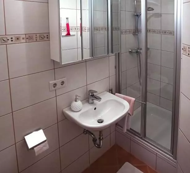 バルコニー付２ベッドルームアパートメント, Appartements Ferienwohnungen Alpenblick