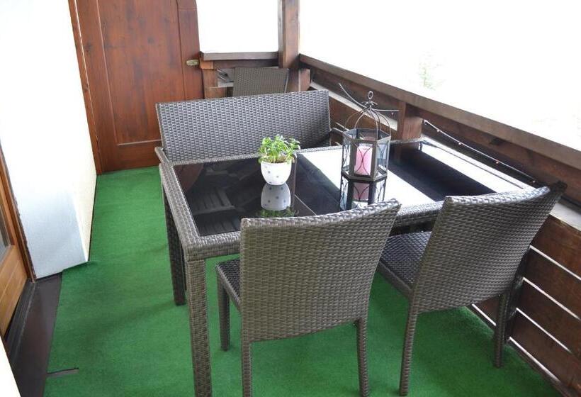 شقة غرفتين نوم مزودة بشُرفة, Appartements Ferienwohnungen Alpenblick