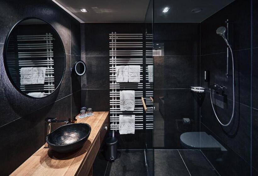 高级大房间, Gerl