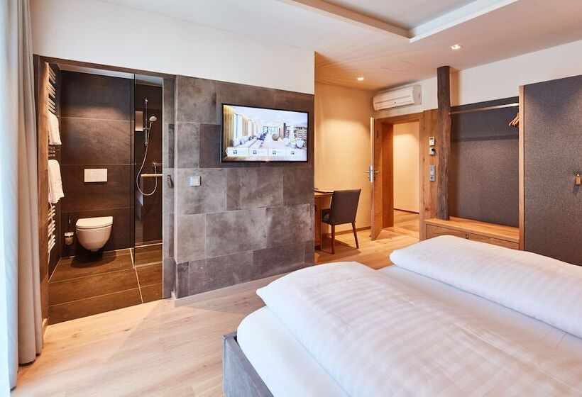 高级大房间, Gerl