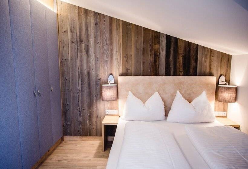 四人高级间, Gerl