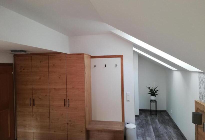 スタンダードルーム, Haslgut