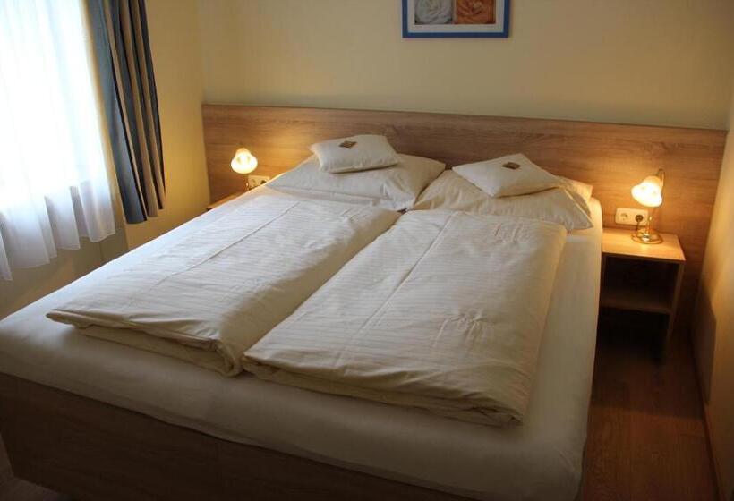 带1个卧室的舒适公寓, Pension Falkensteiner