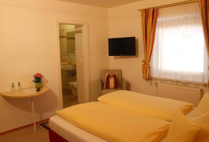 带2个卧室的公寓, Pension Falkensteiner