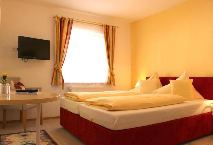 带2个卧室的公寓, Pension Falkensteiner