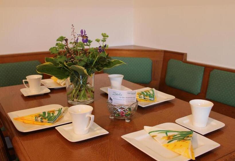 带2个卧室的公寓, Pension Falkensteiner