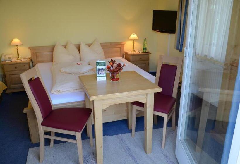 标准三人间, Pension Falkensteiner