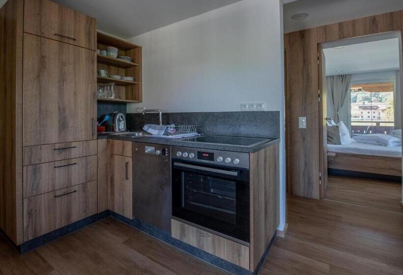 Номер Стандарт, Pension Zenzlgut