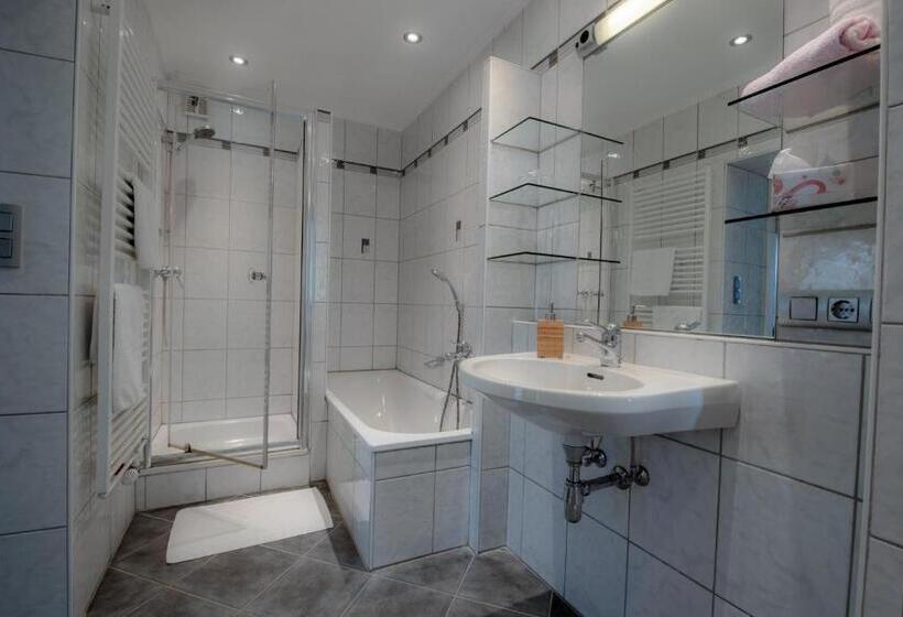 Апартаменты 1 Спальня Вид на Сад, Pension Zenzlgut