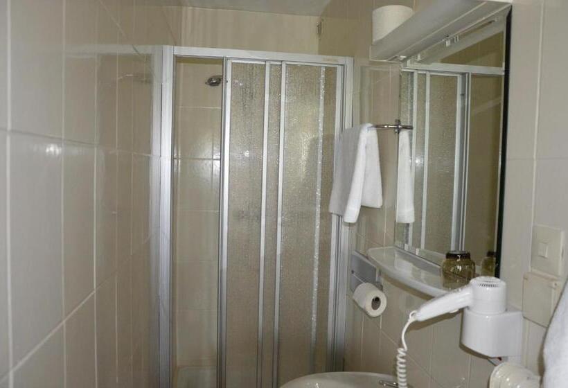 Номер Стандарт Индивидуальный, Pension Zenzlgut