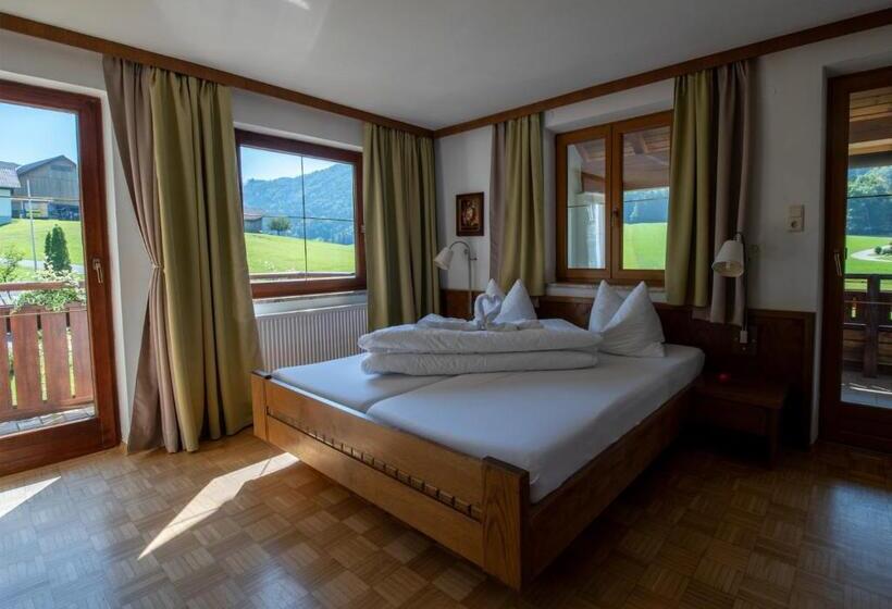 Апартаменты 2 Спальни, Pension Zenzlgut