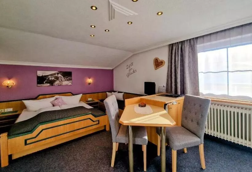 デラックスルーム, Berghotel Almrausch