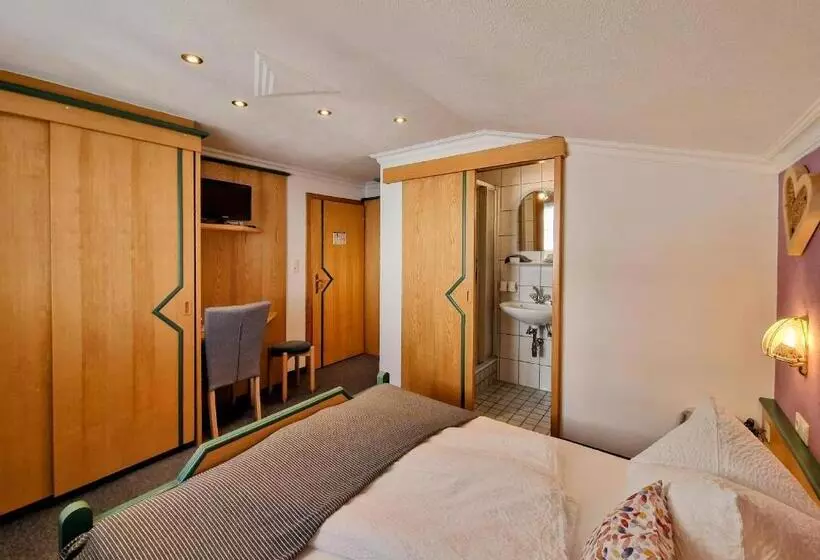 シングルデラックスルーム, Berghotel Almrausch