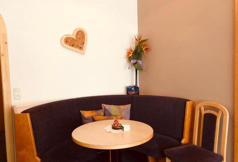 Family Suite, Berghotel Almrausch