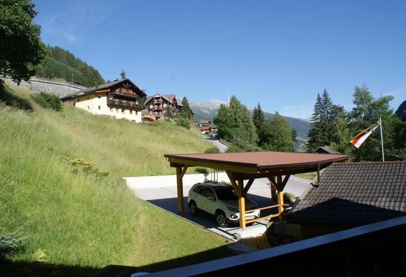 جناح عائلي, Berghotel Hois