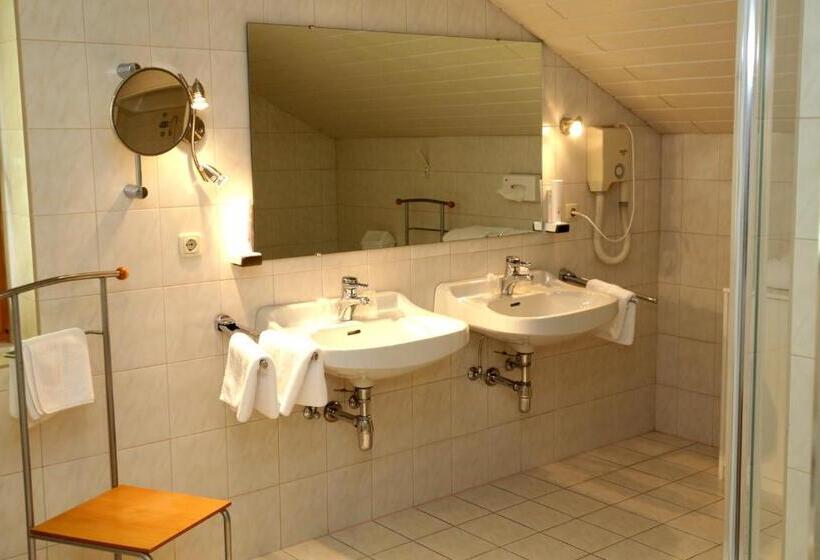 شقة عائلية مع بلكونة, Berghotel Hois