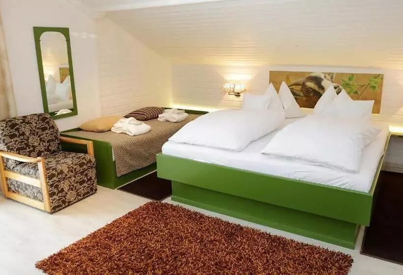 Family flat with balcony, Berghotel Hois