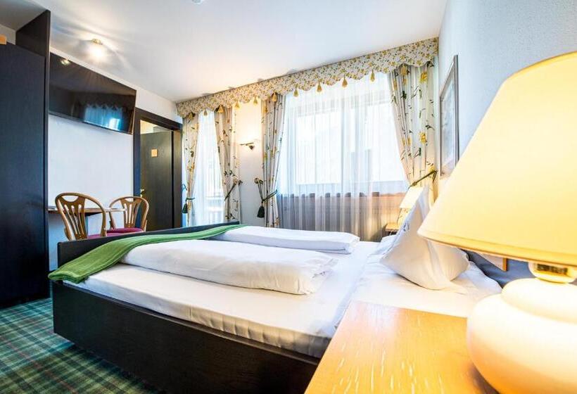 Номер Стандарт с Балконом, Alphotel Stocker Alpine Wellness
