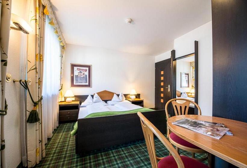 标准间带阳台, Alphotel Stocker Alpine Wellness