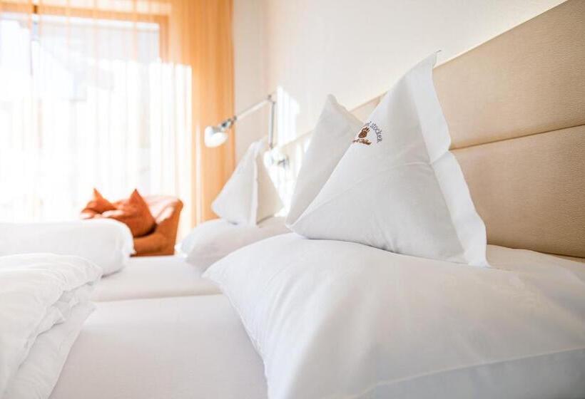 Полулюкс с Балконом, Alphotel Stocker Alpine Wellness