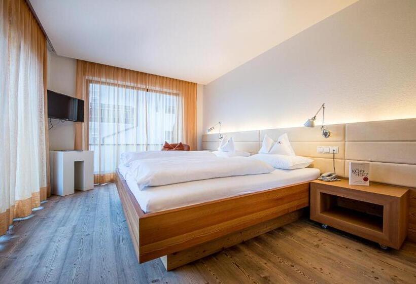 小型套房带阳台, Alphotel Stocker Alpine Wellness