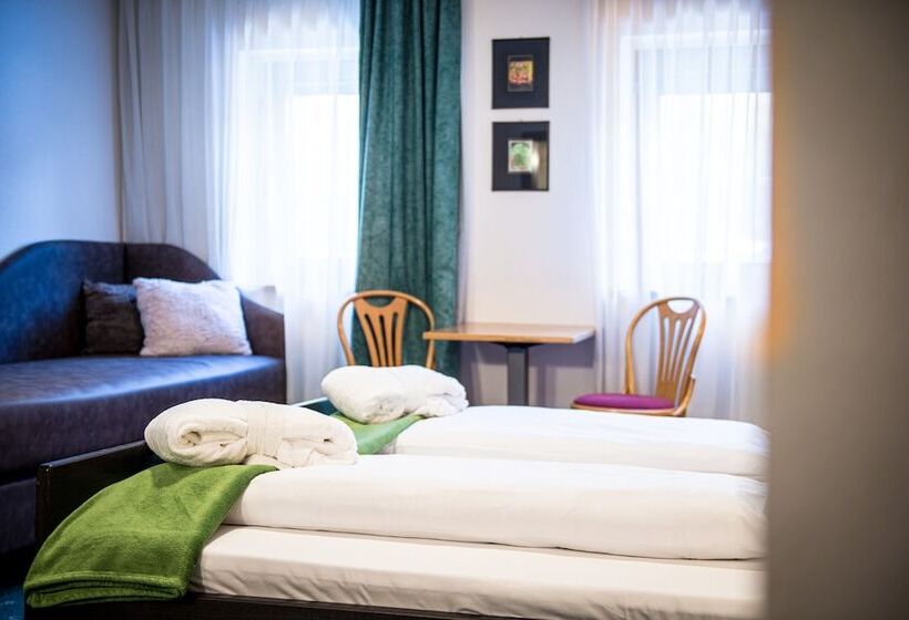 标准间带阳台, Alphotel Stocker Alpine Wellness