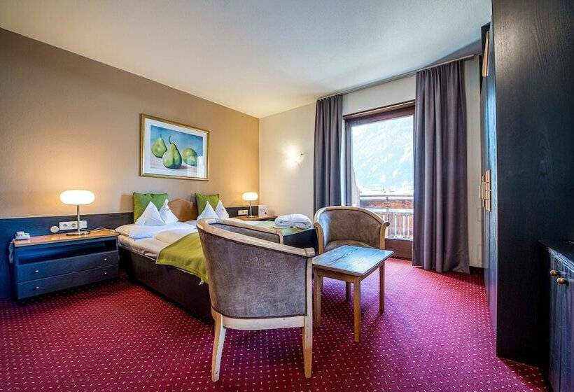 标准间带阳台, Alphotel Stocker Alpine Wellness