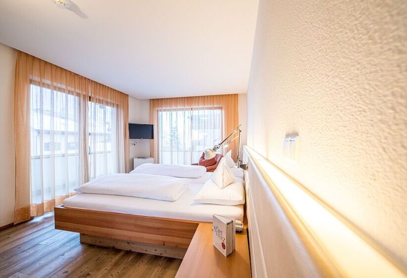 小型套房带阳台, Alphotel Stocker Alpine Wellness