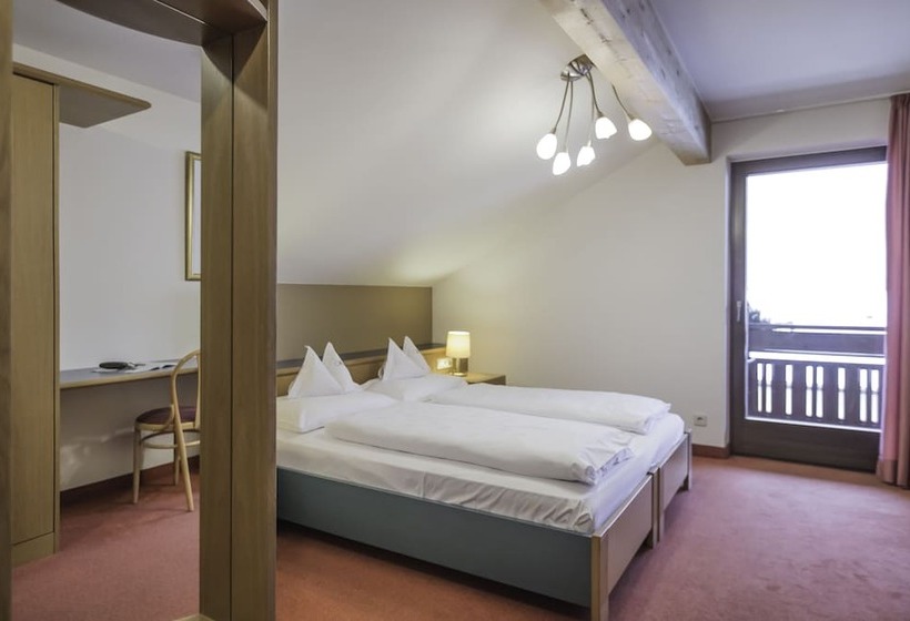 标准间带阳台, Alphotel Stocker Alpine Wellness