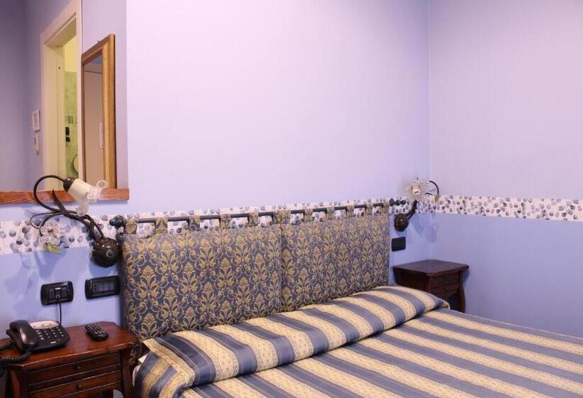 스탠다드 룸 바다 전망, Belle Epoque