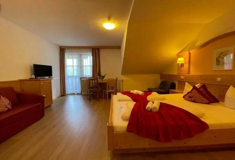 スタンダード４人部屋, Berghof Nassfeld