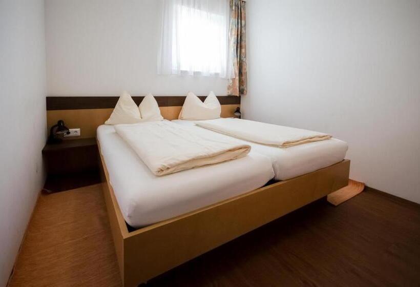 شقة غرفتين, Familienhotel Steindl