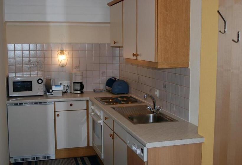 1ベッドルームアパートメント, Garni Burger