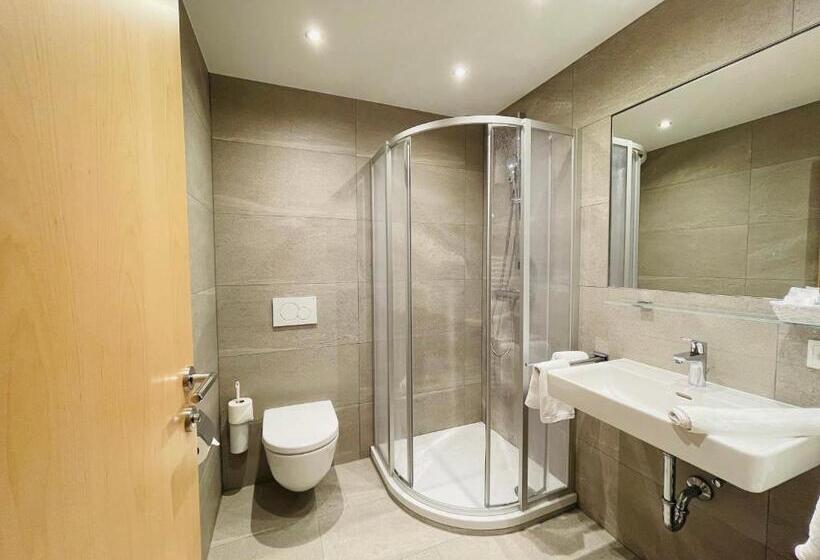 1ベッドルームアパートメント, Garni Burger