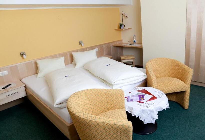 スタンダードルーム, Garni Burger