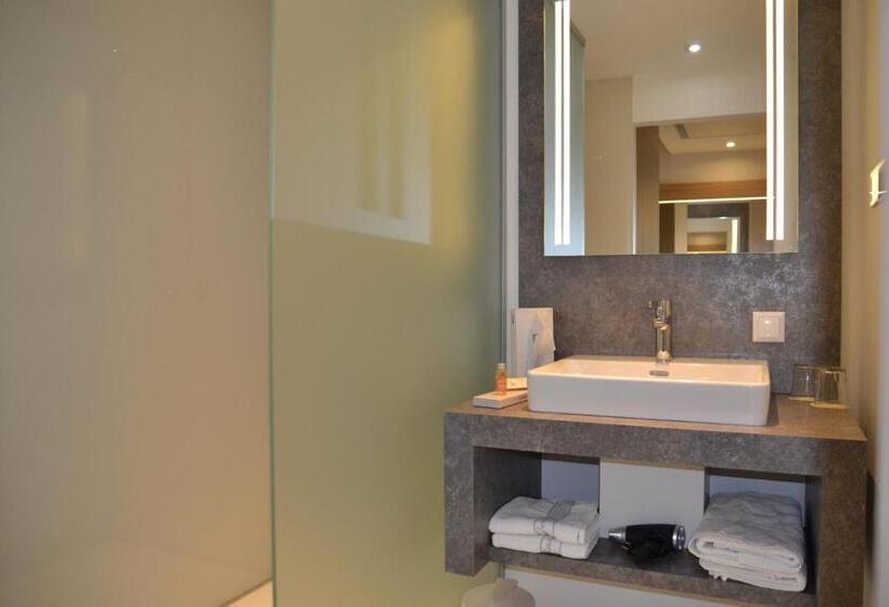 Номер Комфорт, Hecher