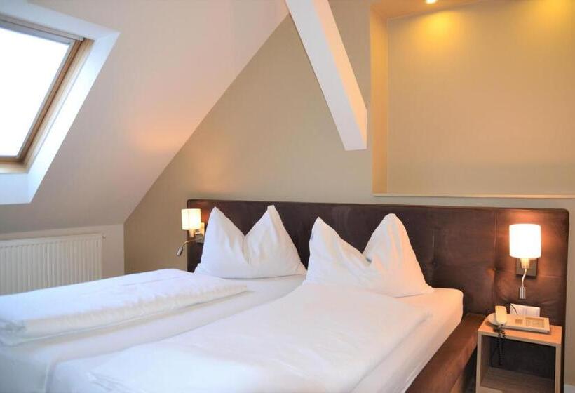 Номер Комфорт, Hecher