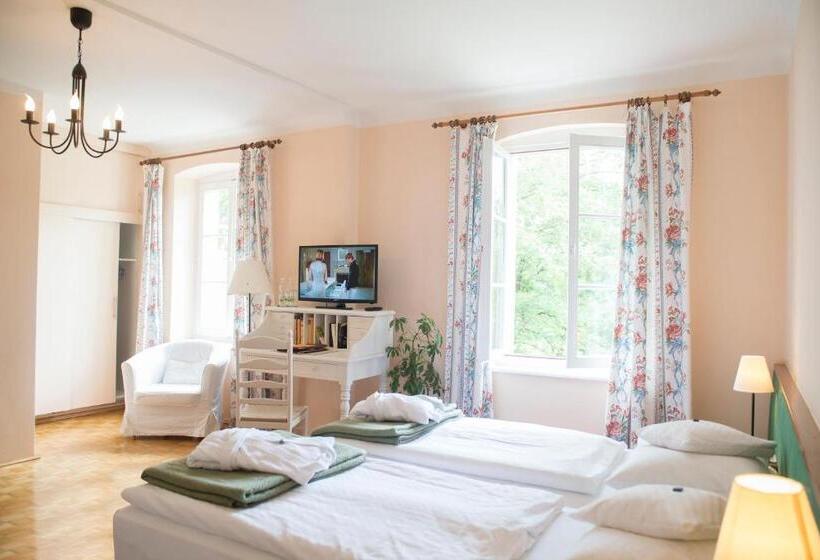 标准间, Landsitz Pichlschloss