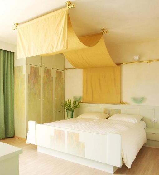 חדר סטנדרט נוף לגינה, Maratscher Kunst & Kultur